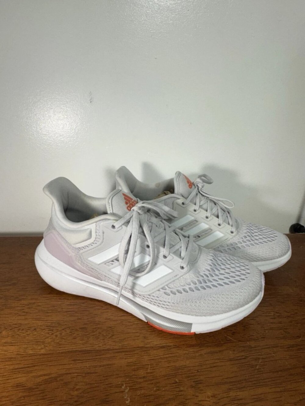 Adidas EQ21 Run Women’s Size 8.5 H00538 Dash Grey Cloud White Purple Runni